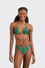 Laad de afbeelding in de Gallery-viewer, Model Front: Rio De Sol Top Top Wilds Tri-Inv
