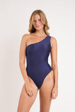 Laad de afbeelding in de Gallery-viewer, Model Front: Rio De Sol One-Piece Touch-Marinho Sienna
