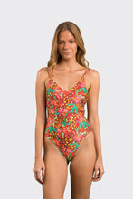Laad de afbeelding in de Gallery-viewer, Model Front: Rio De Sol One-Piece Tropics Hype

