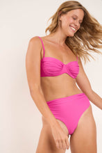 Laad de afbeelding in de Gallery-viewer, Top Fluity-Amor Vickie
