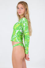 Laad de afbeelding in de Gallery-viewer, Top Green-Palms Rash-Guard
