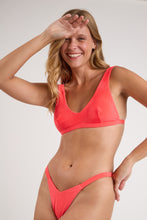Laad de afbeelding in de Gallery-viewer, Top Malibu-Folia Hera
