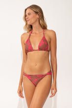 Laad de afbeelding in de Gallery-viewer, Image 05: Wednesday In Hawaii By Rio De Sol Set Set Pua-Coco-Guava Mel
